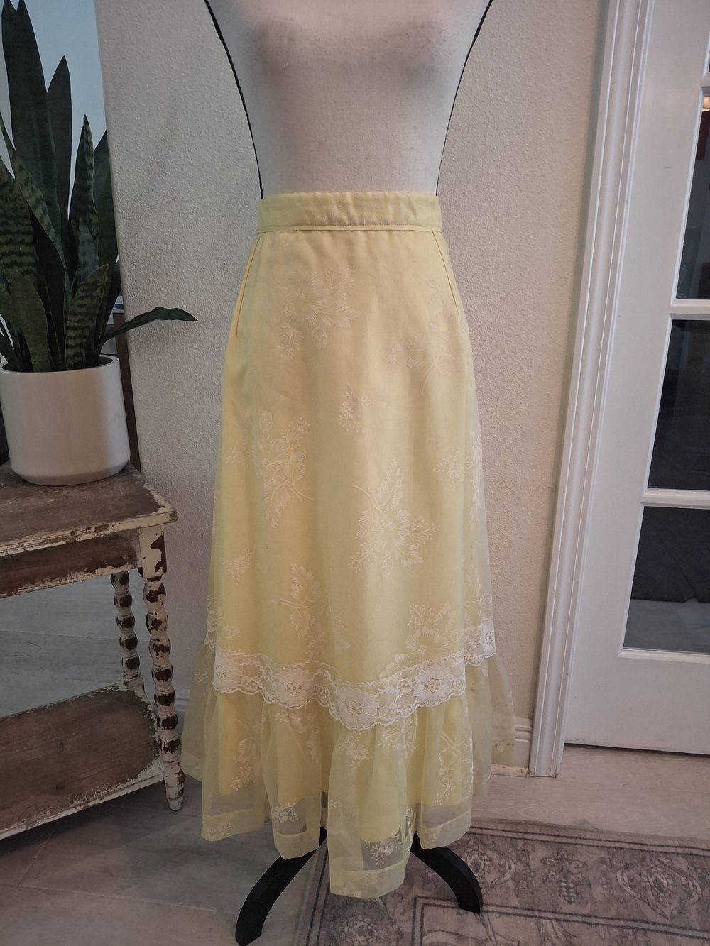 Vintage  Yellow Lace-Trim Midi Skirt